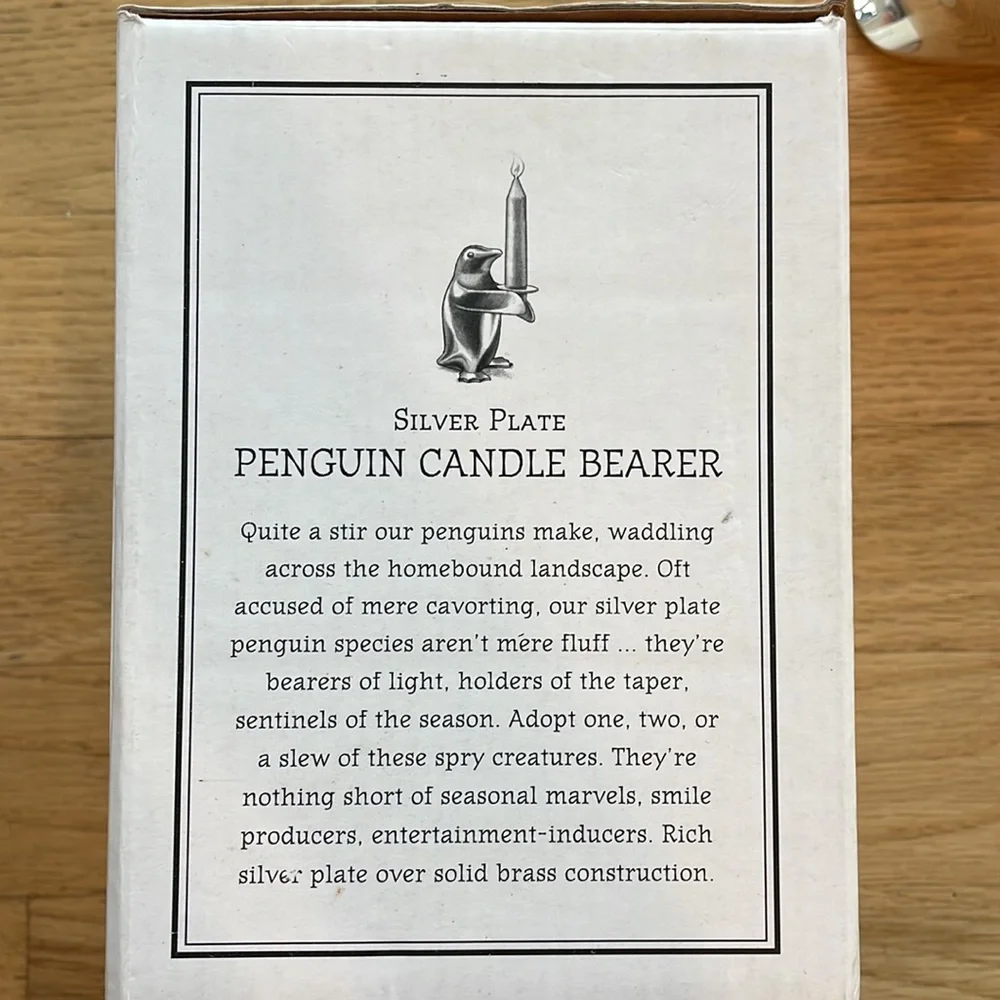 Silver plate🐧holiday candle holder
